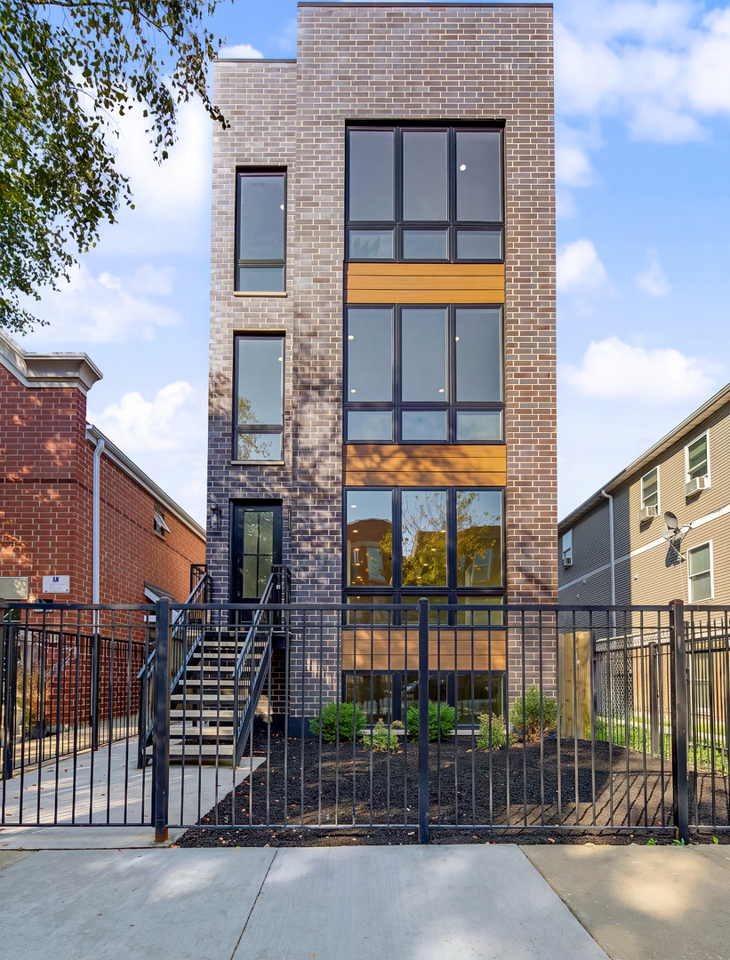 12767732 Property Photo 1