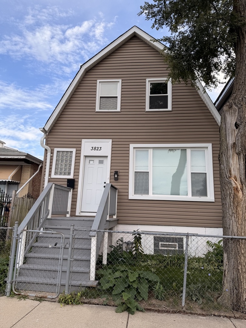 3823 W Wabansia Avenue Property Photo 1