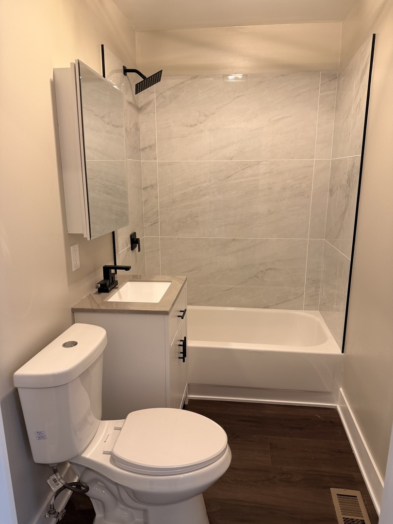 3823 W Wabansia Avenue Property Photo 9