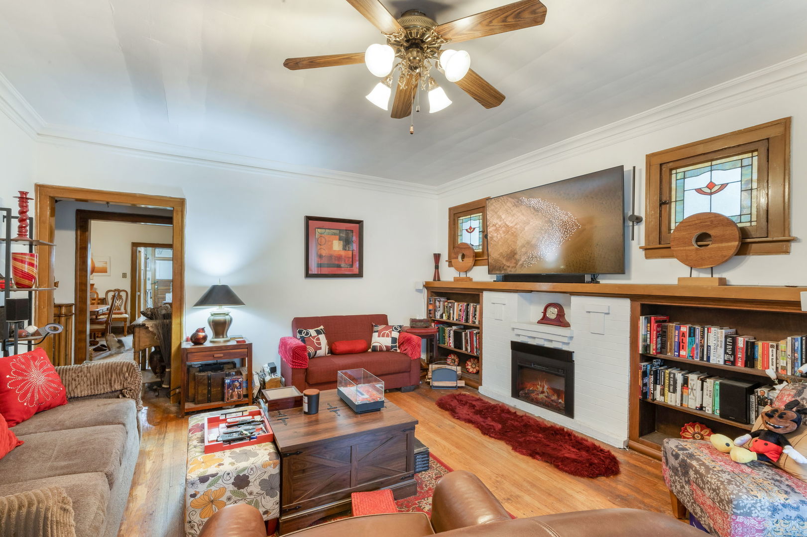 6232 S California Avenue Property Photo 2