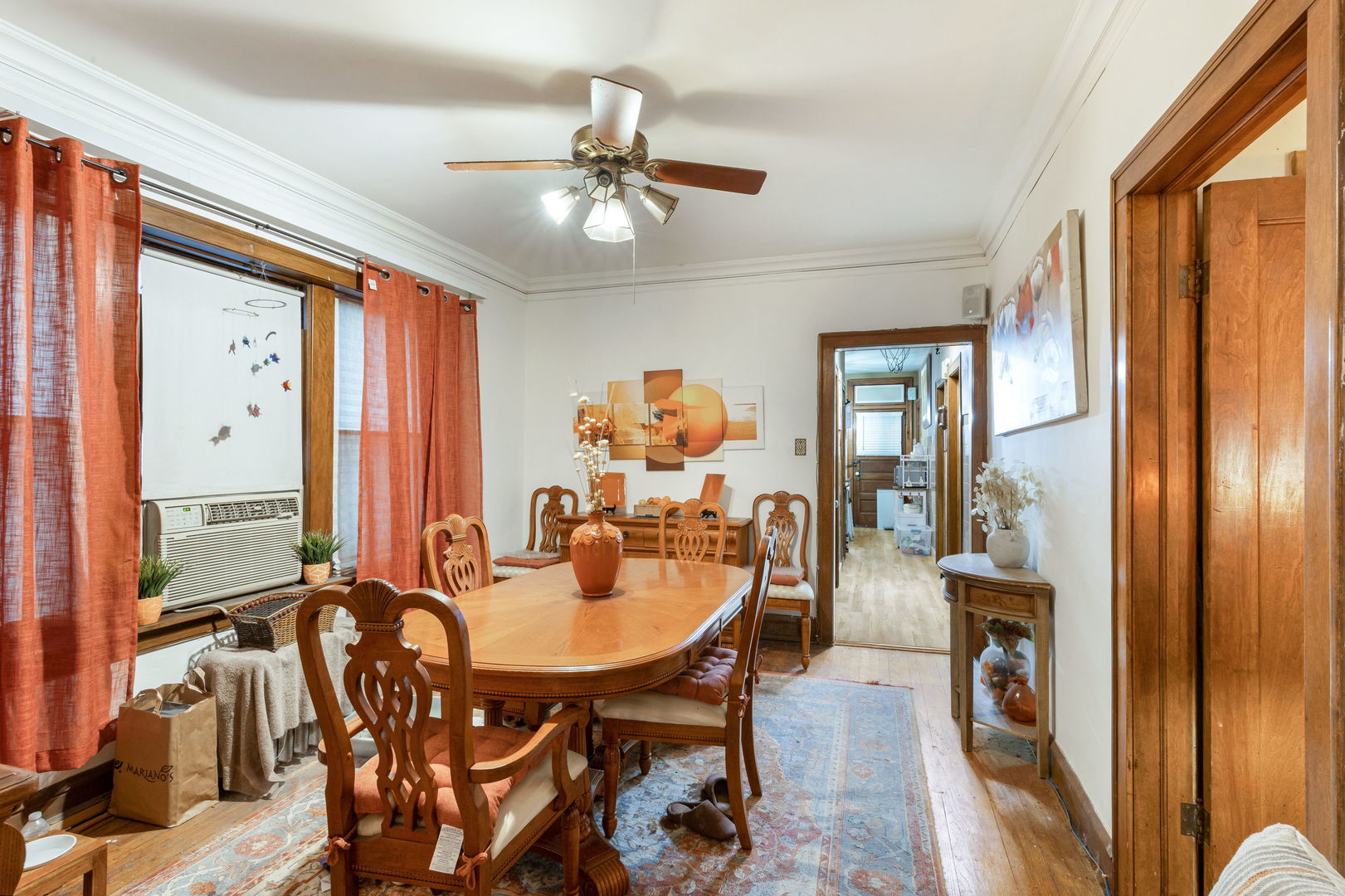 6232 S California Avenue Property Photo 3