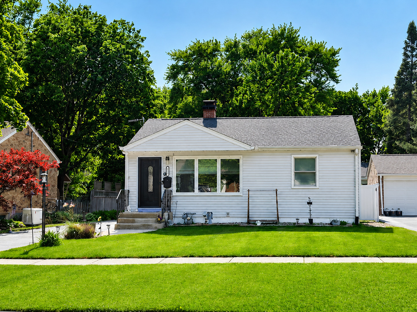218 N Marion Avenue Property Photo 1