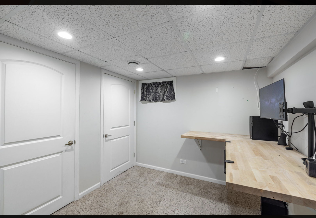 218 N Marion Avenue Property Photo 13