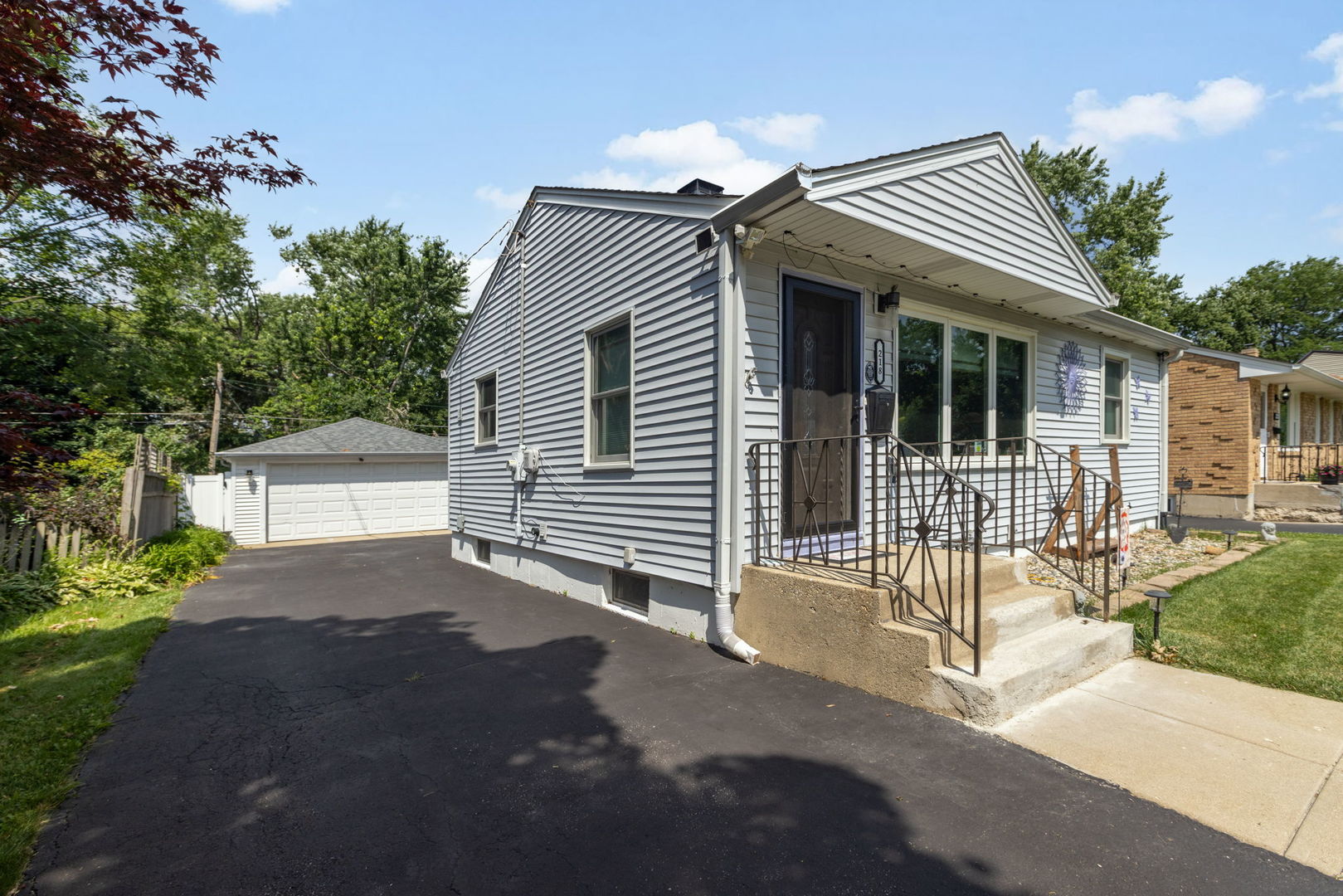 218 N Marion Avenue Property Photo 19