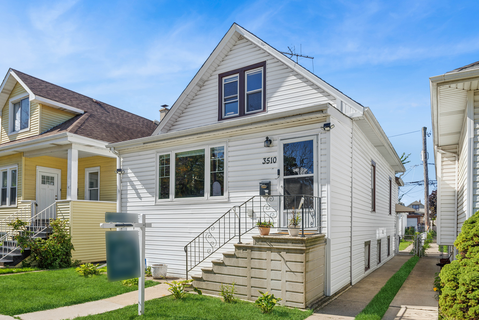 3510 N Narragansett Avenue Property Photo 1