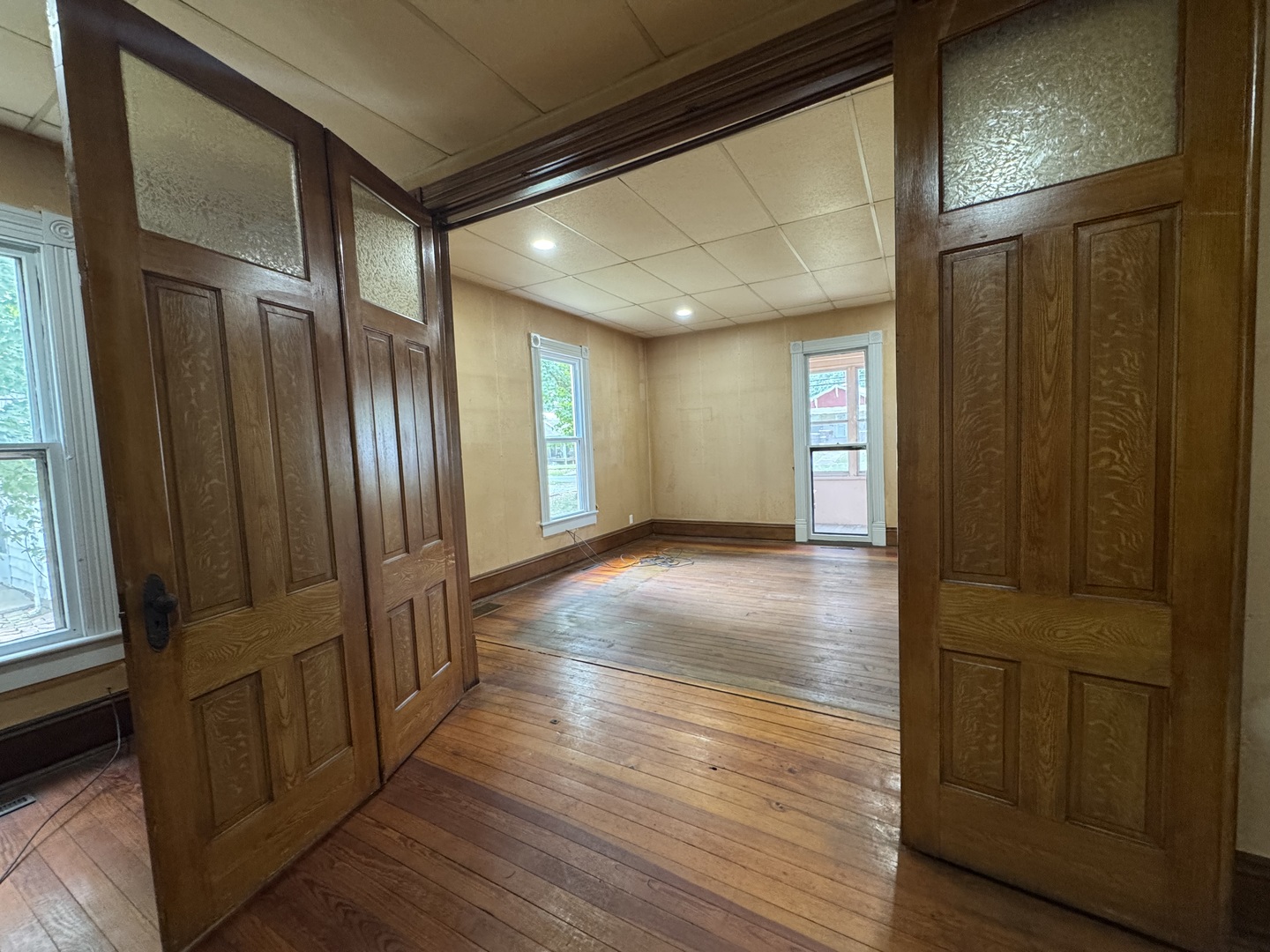440 E Park Street Property Photo 11