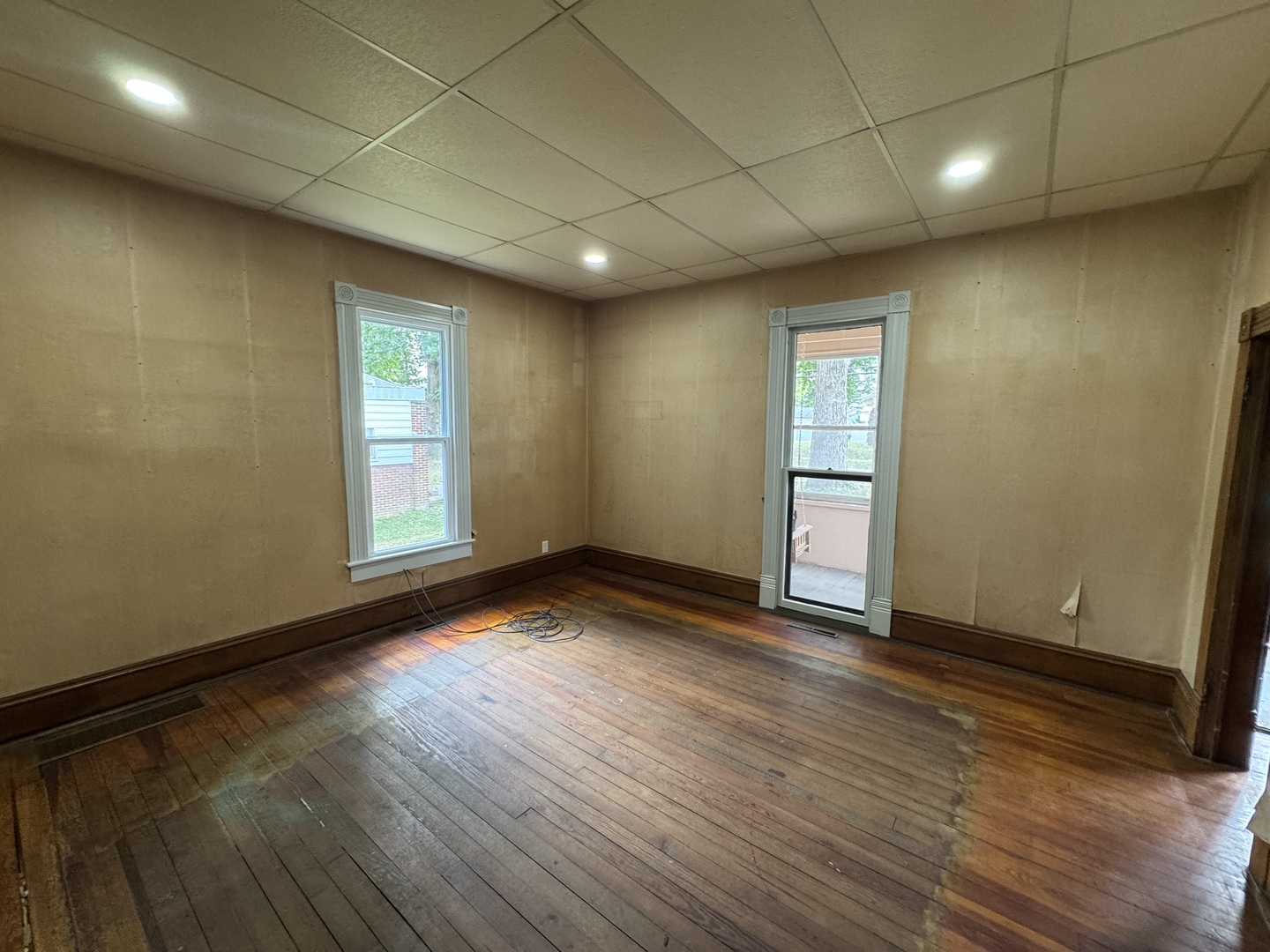 440 E Park Street Property Photo 12