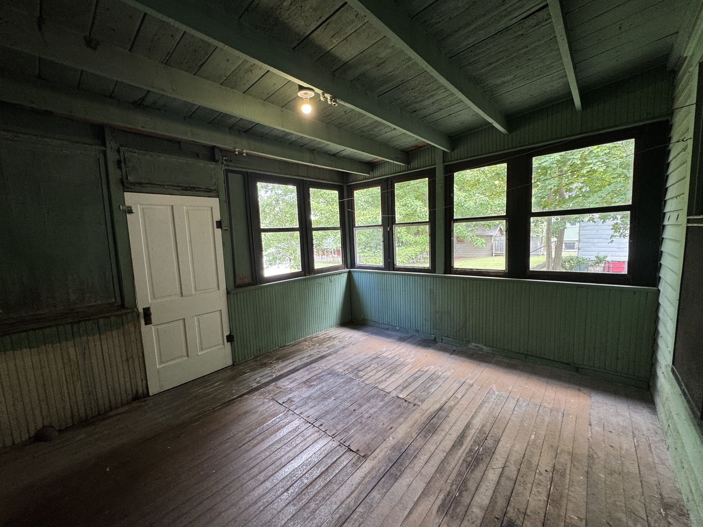 440 E Park Street Property Photo 16