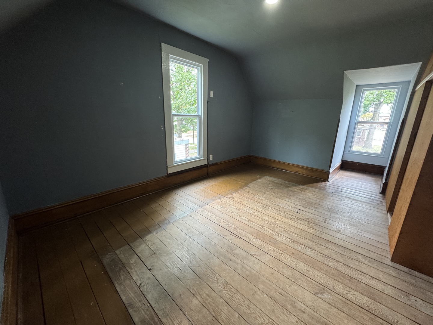 440 E Park Street Property Photo 23