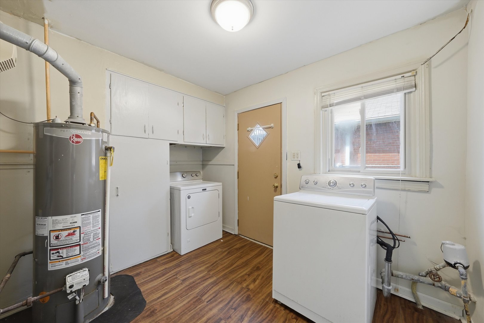 14840 Langley Avenue Property Photo 12