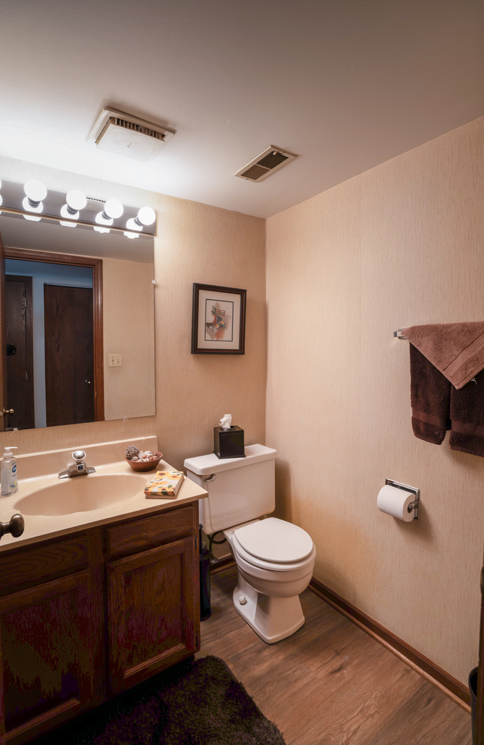 1100 Gail Drive Property Photo 15