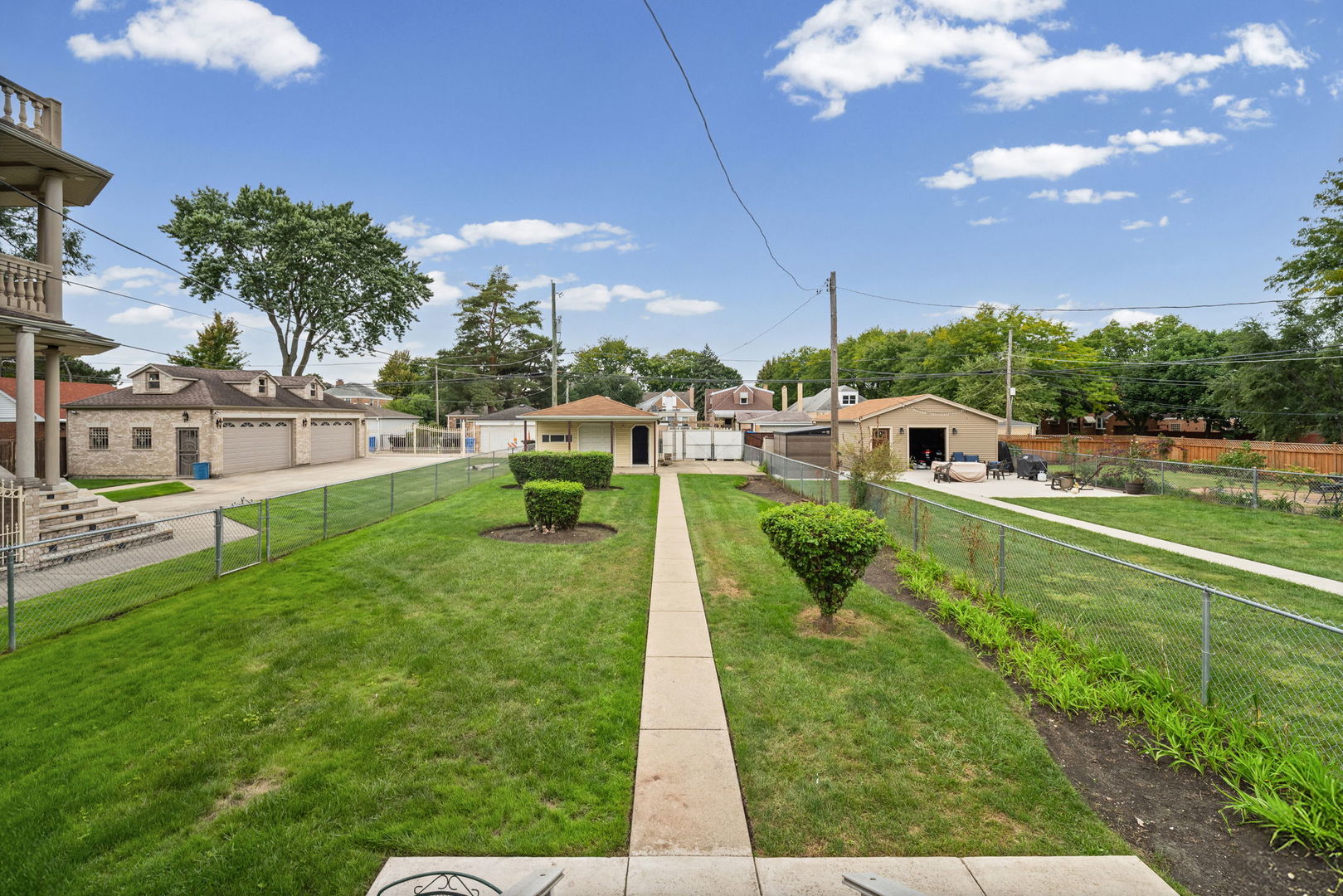 1646 N Sayre Avenue Property Photo 34