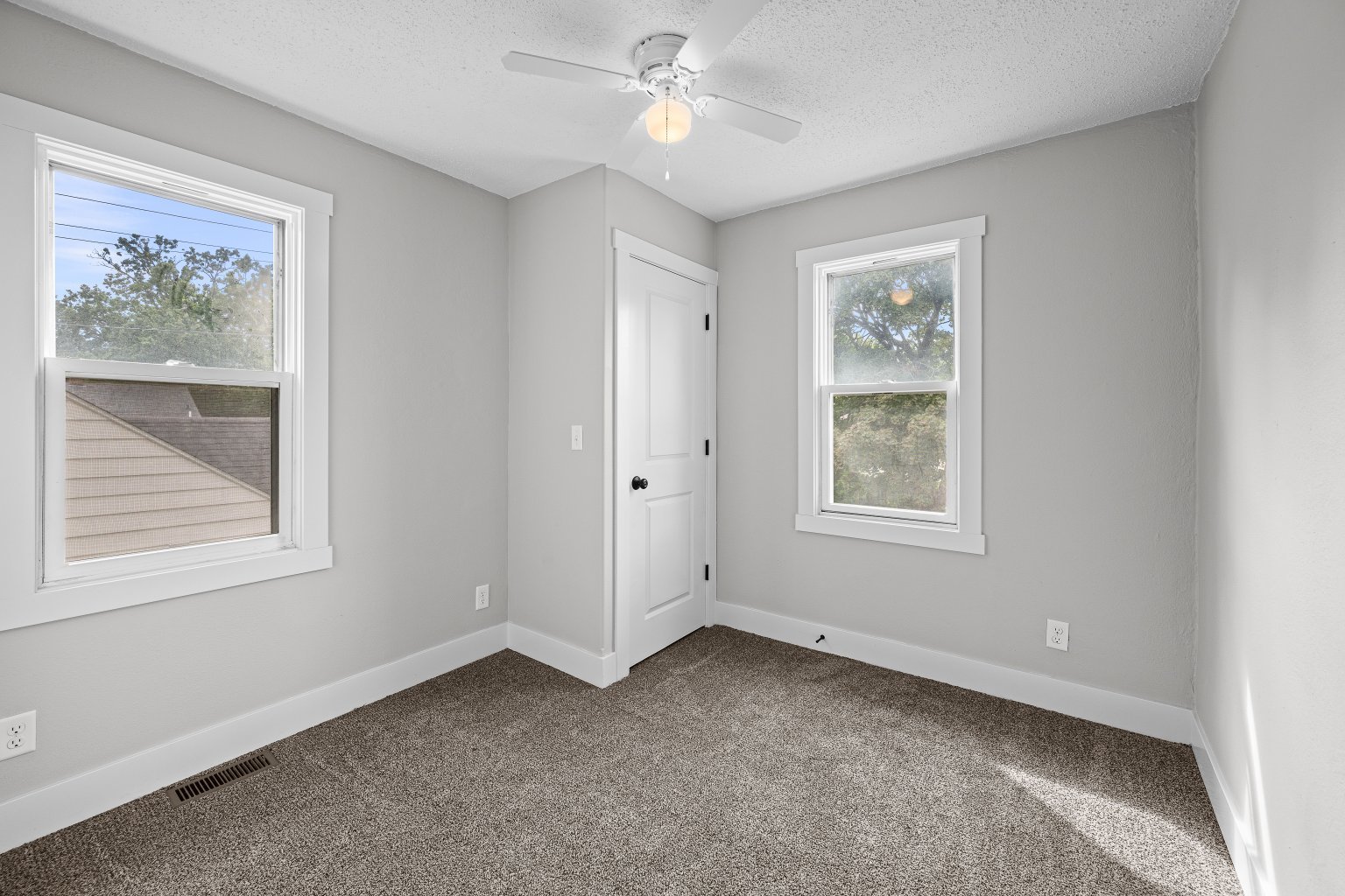 2384 28th Street Property Photo 28