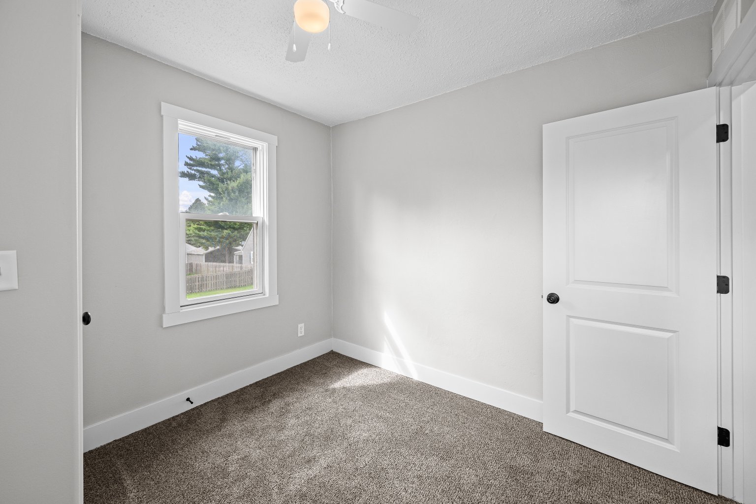 2384 28th Street Property Photo 30