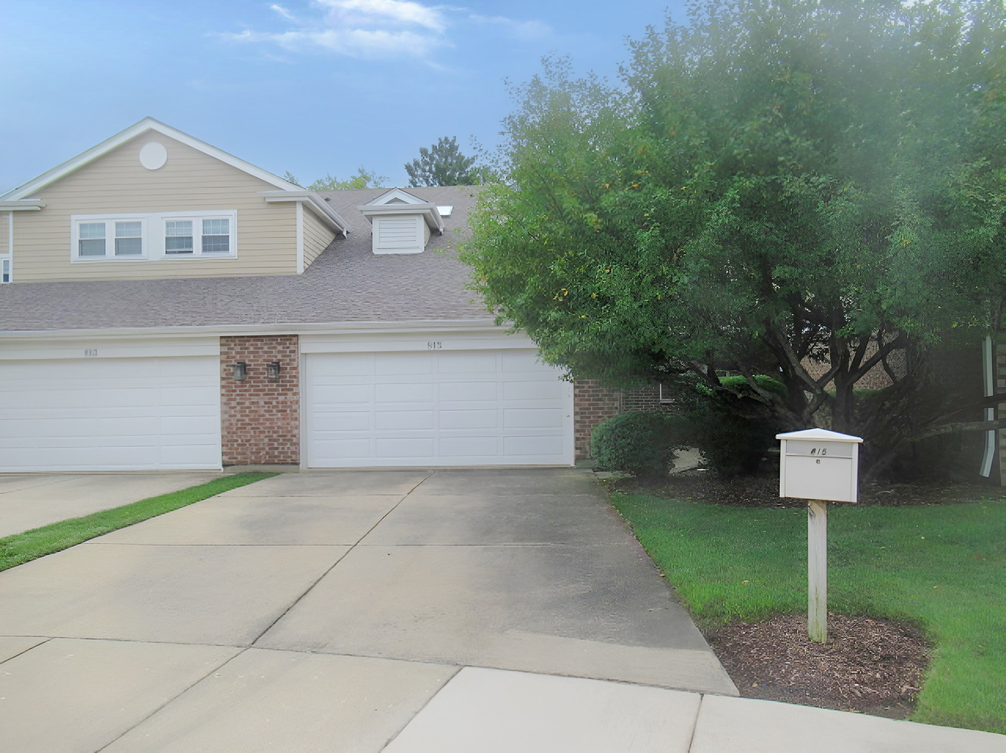 815 Winchester Lane Property Photo 1