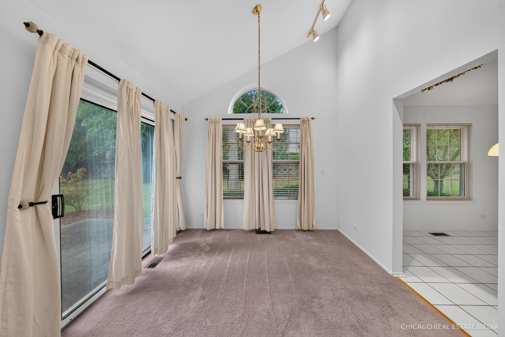 518 Palm Court Property Photo 5