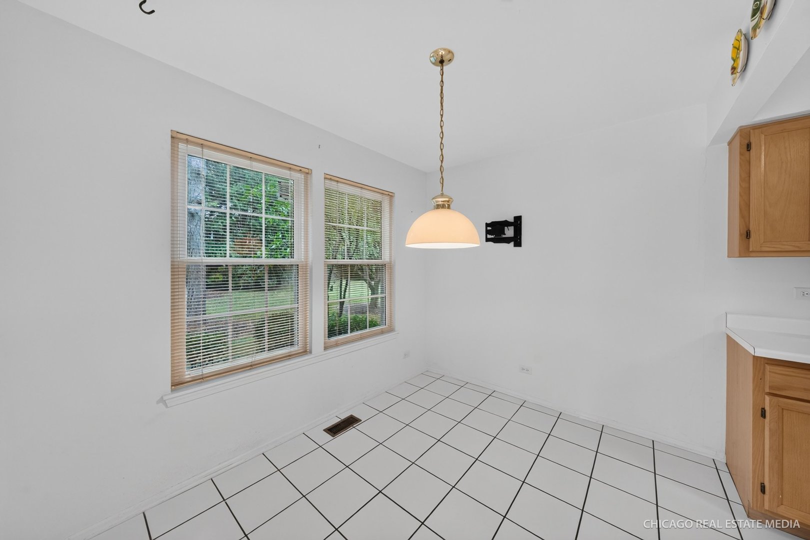 518 Palm Court Property Photo 7