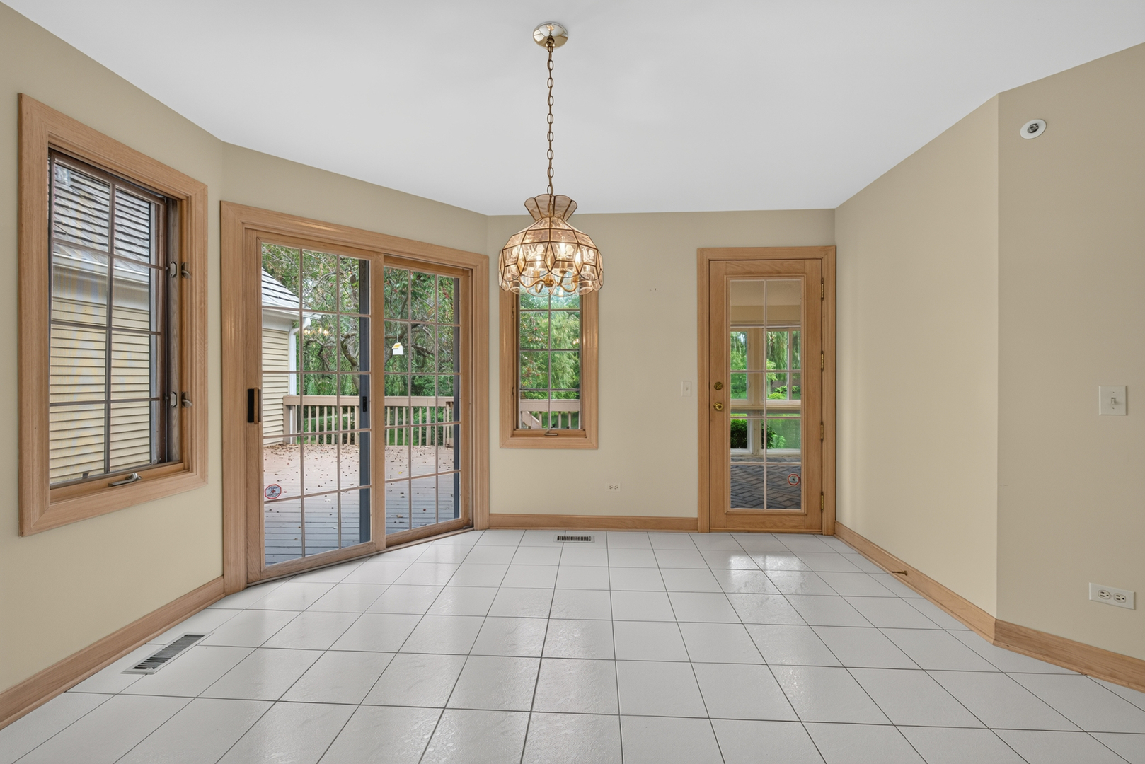 4638 Twin Lakes Lane Property Photo 14