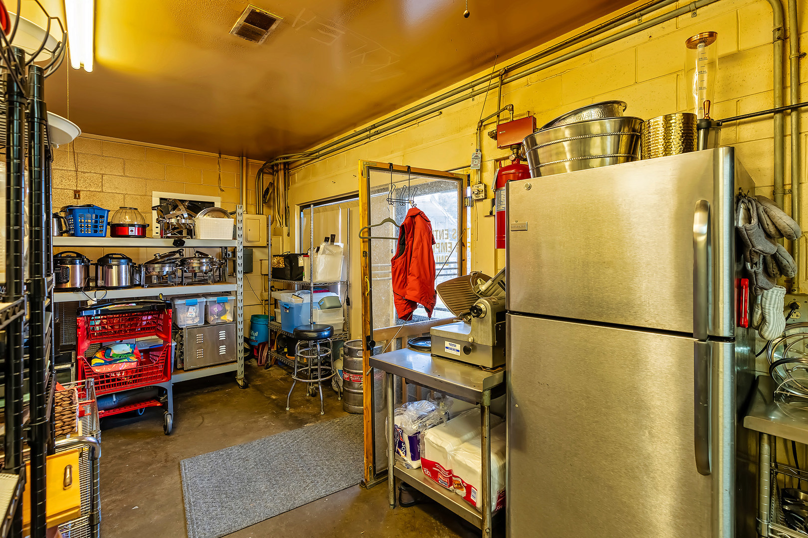 826 N Ladd Street Property Photo 13