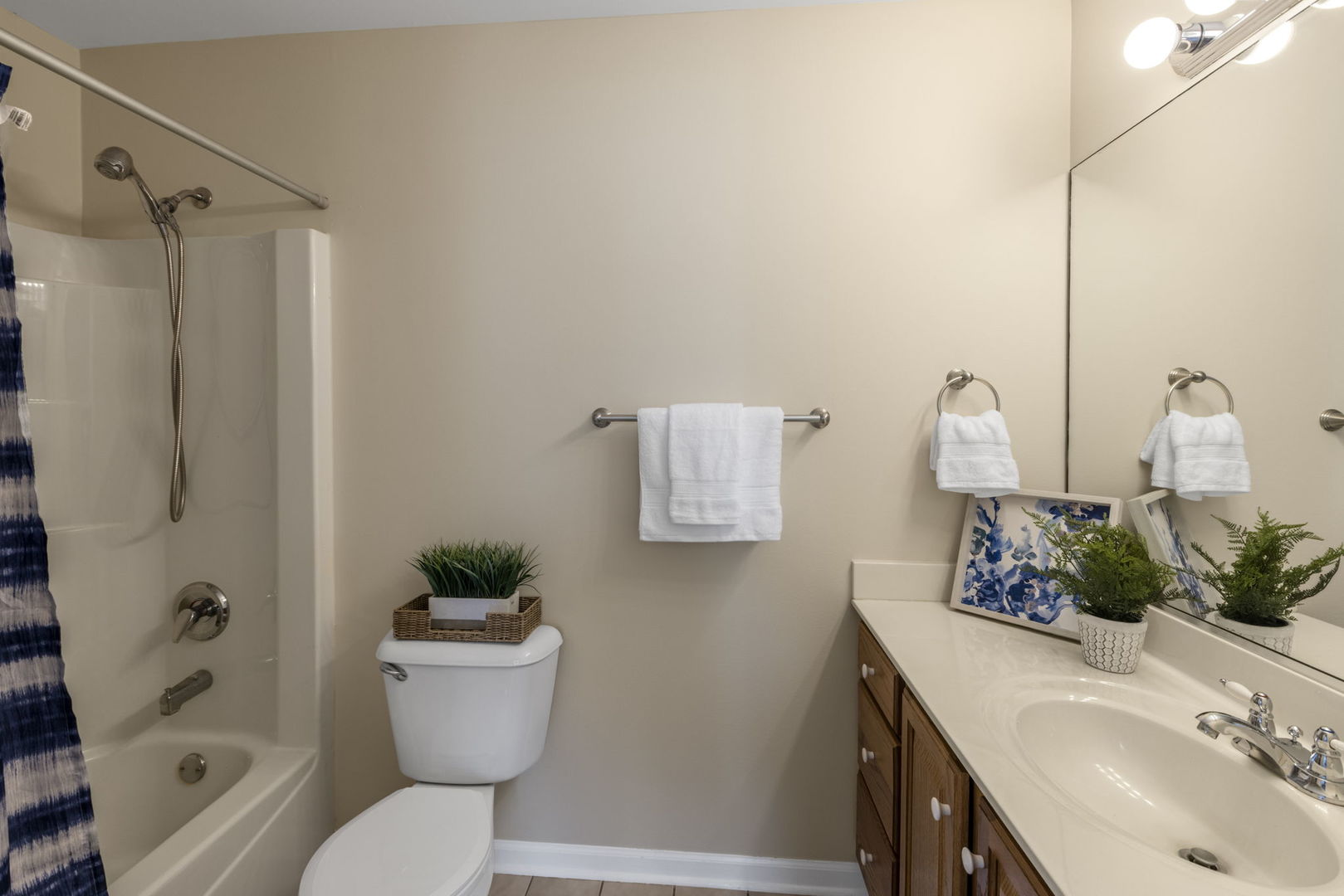 531 Valerian Lane Property Photo 13