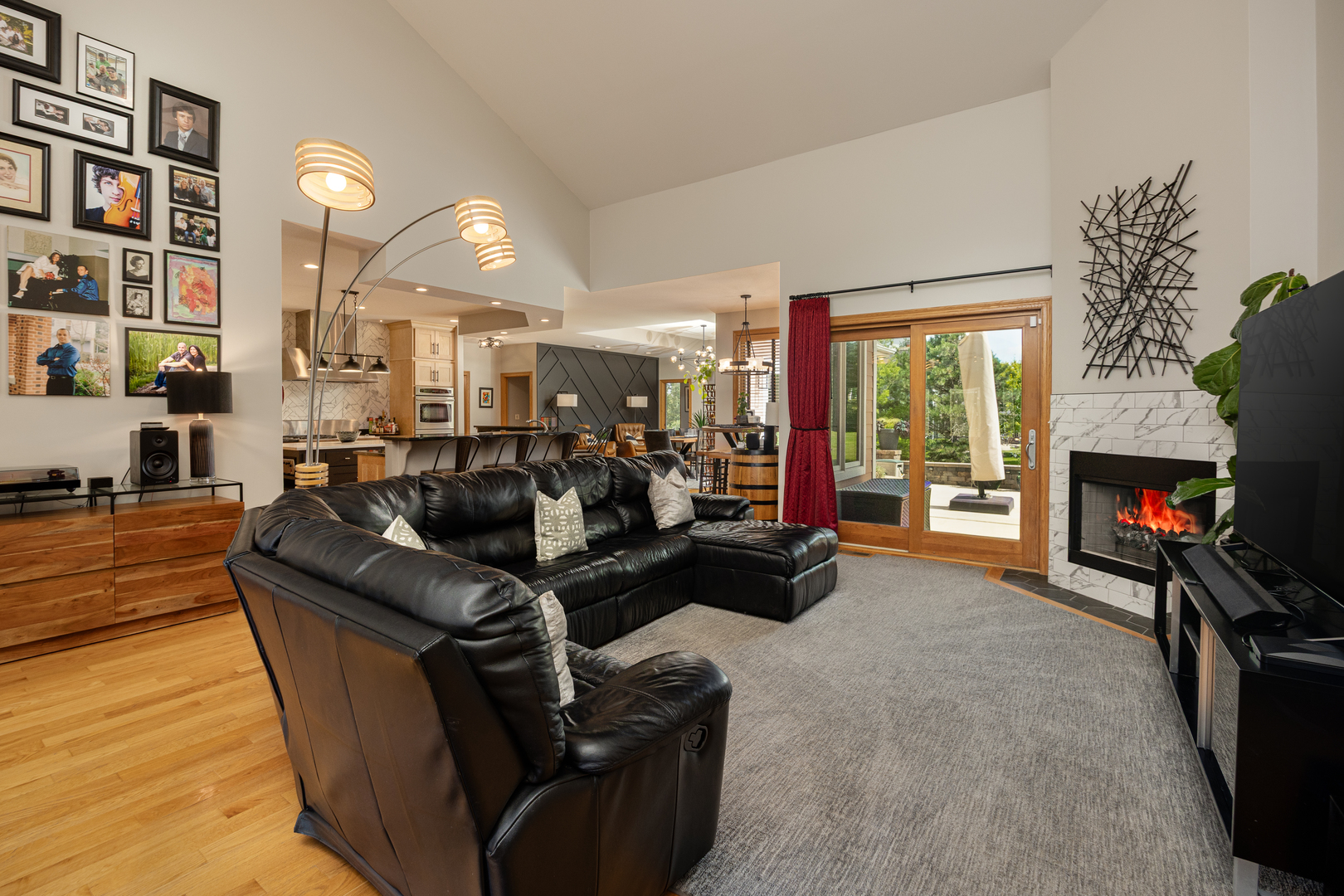 560 Birch Hollow Drive Property Photo 12