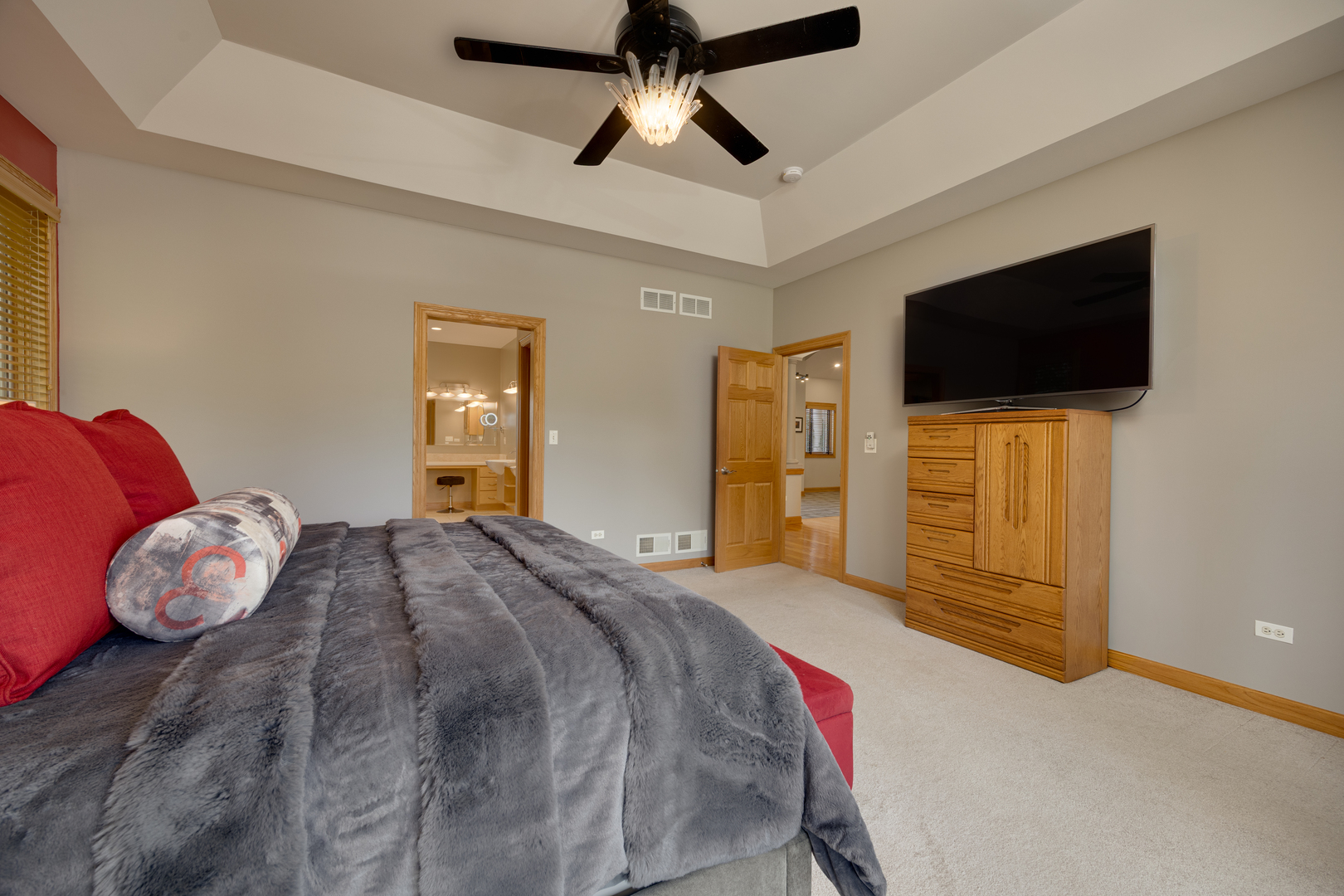 560 Birch Hollow Drive Property Photo 15