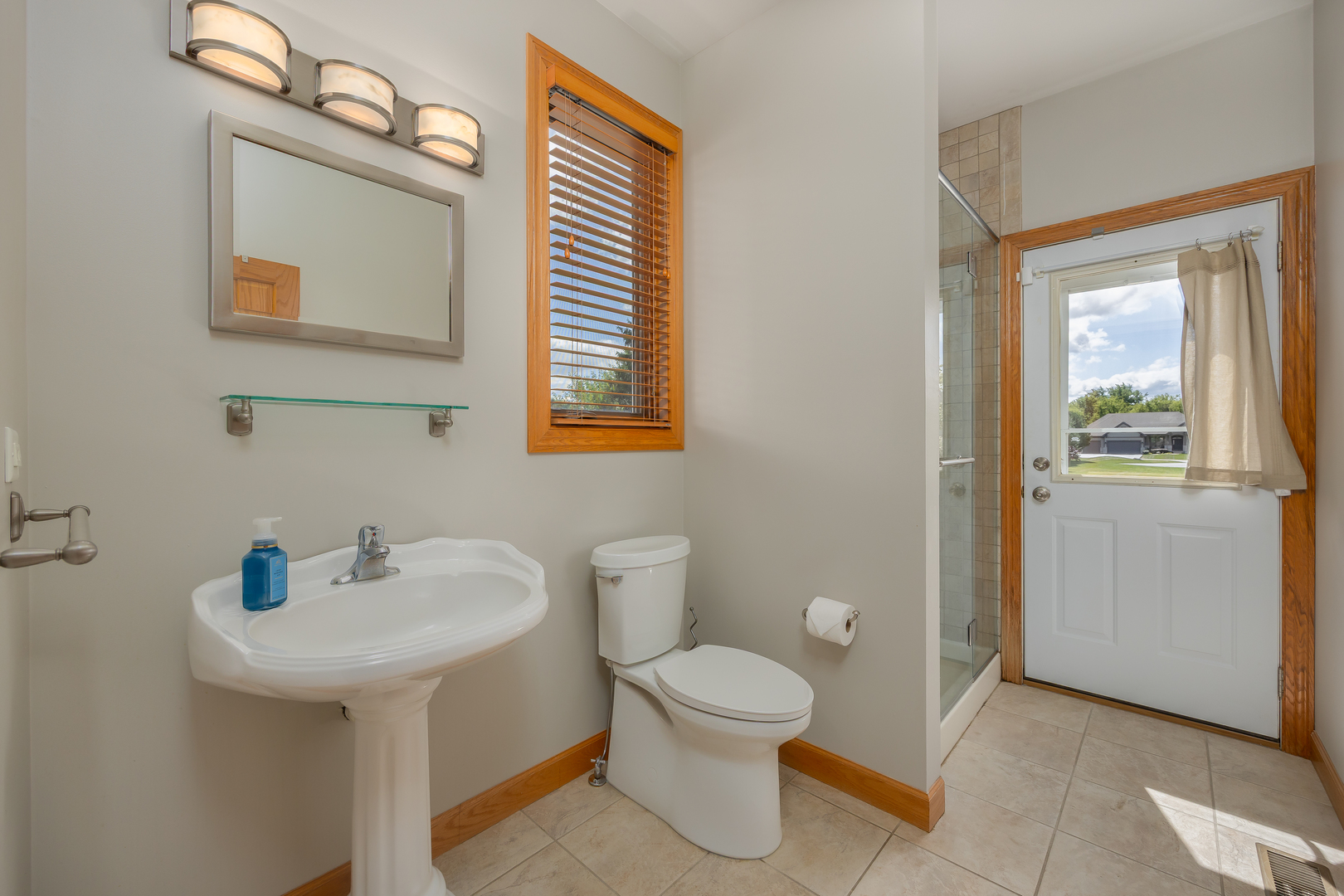 560 Birch Hollow Drive Property Photo 24