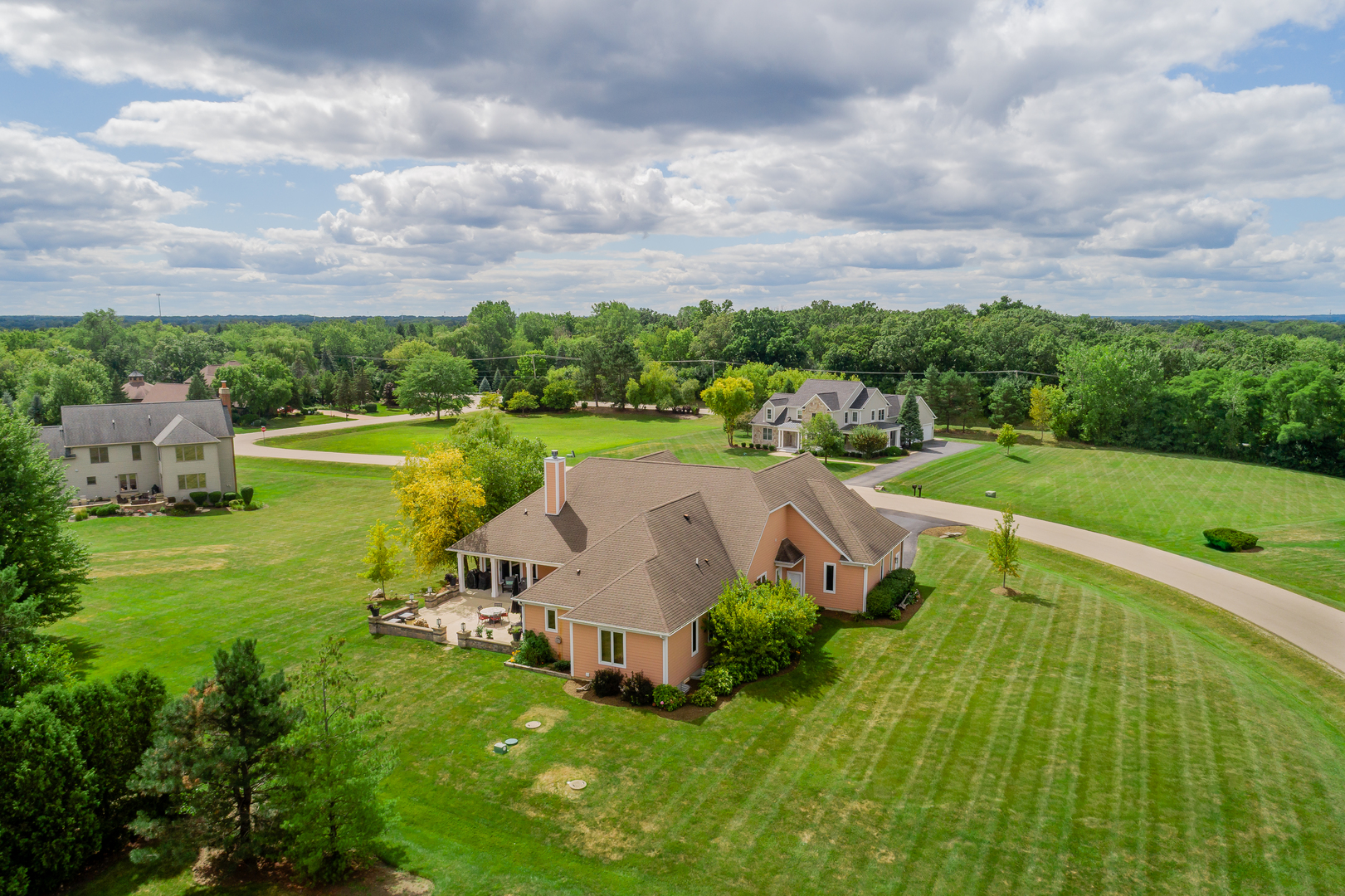 560 Birch Hollow Drive Property Photo 35