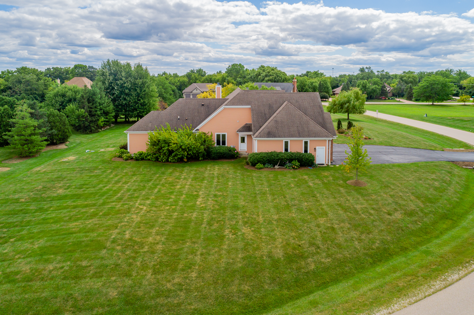 560 Birch Hollow Drive Property Photo 36
