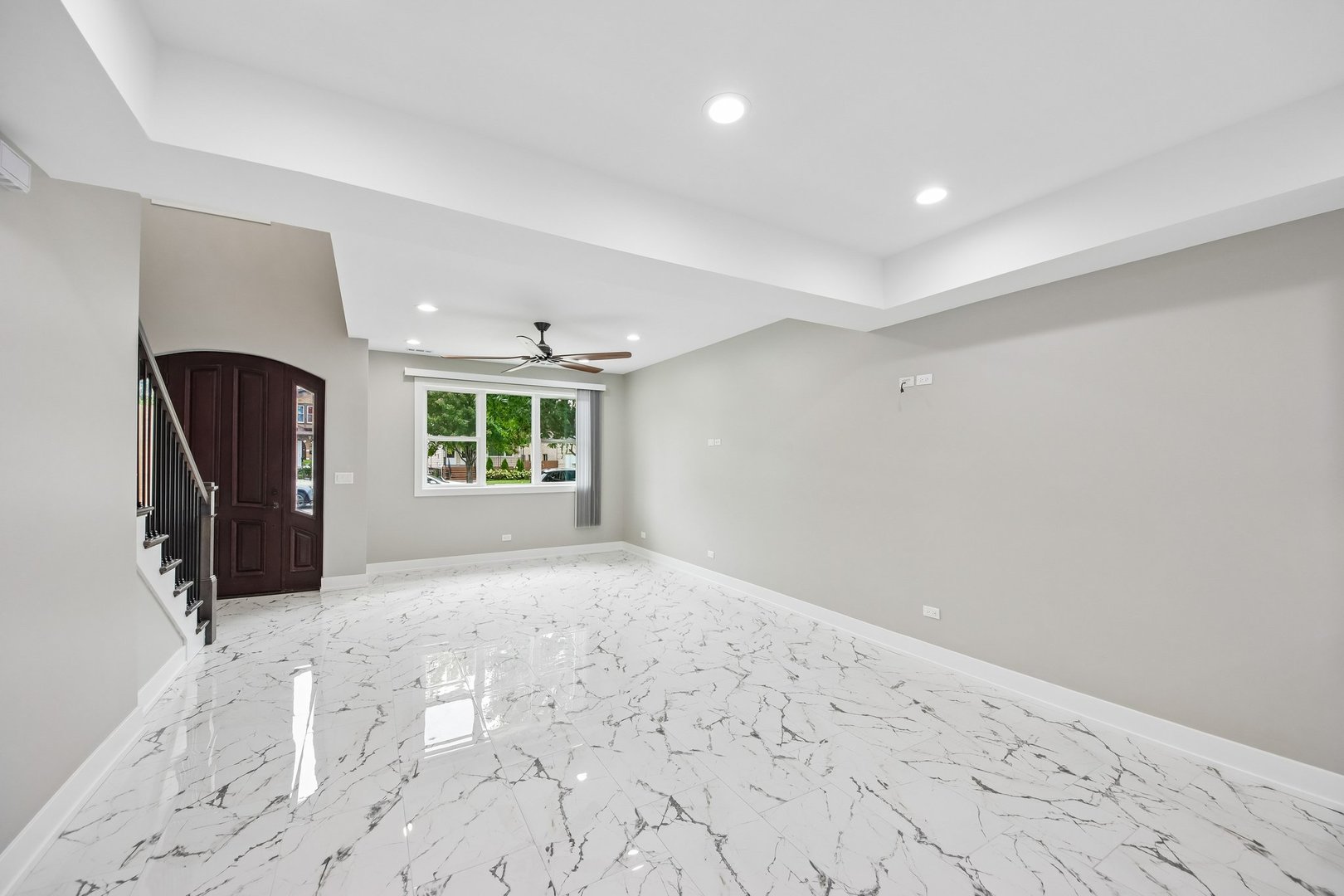 1114 N Broadway Avenue Property Photo 21