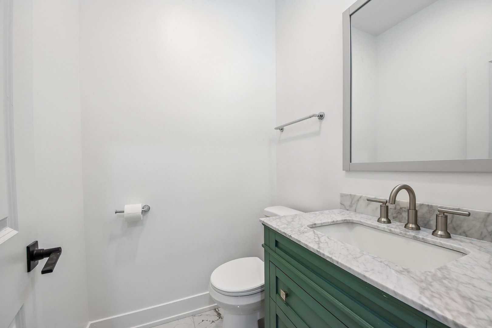 1114 N Broadway Avenue Property Photo 22