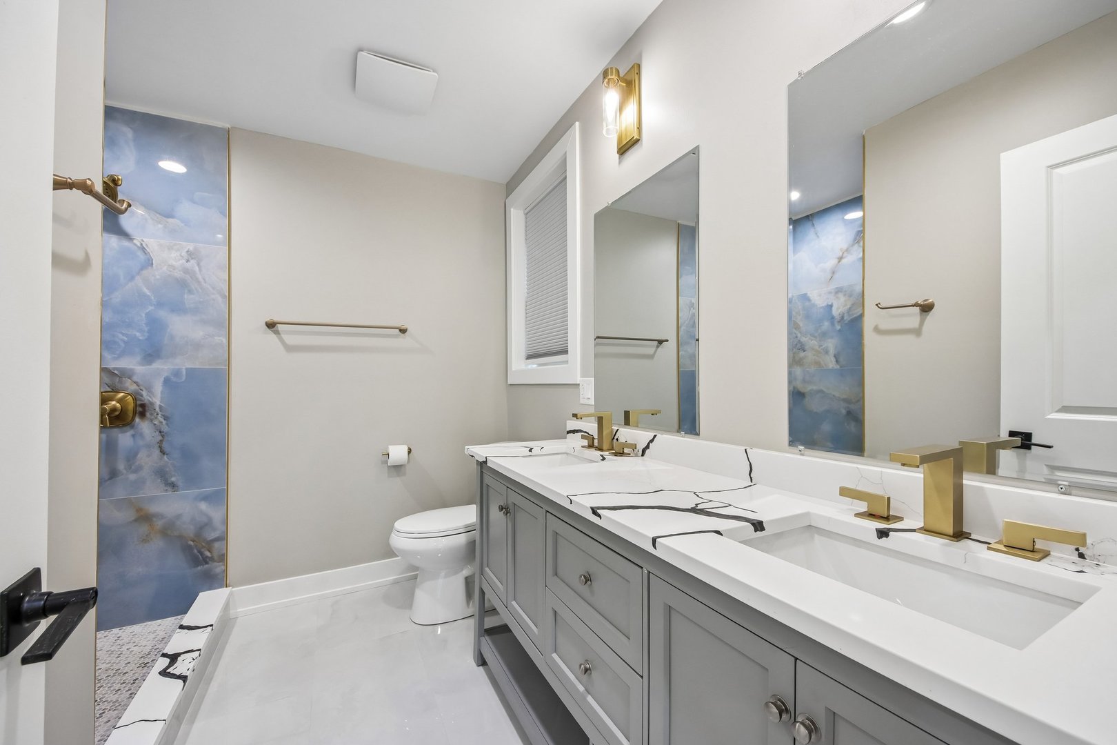 1114 N Broadway Avenue Property Photo 28