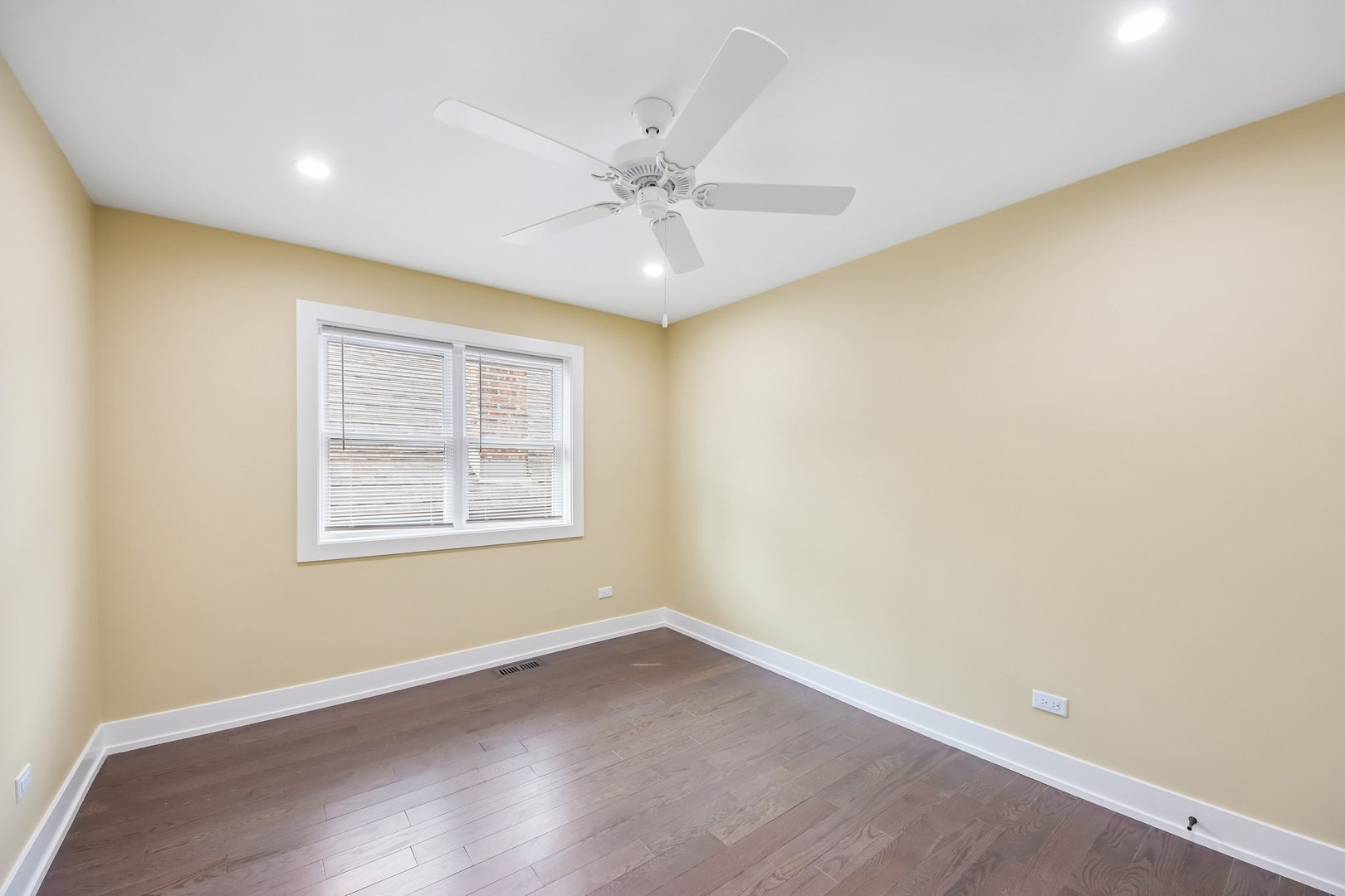 1114 N Broadway Avenue Property Photo 40