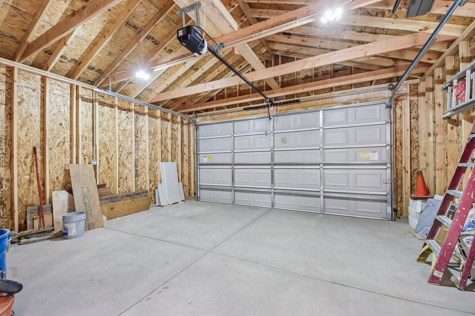 1114 N Broadway Avenue Property Photo 50