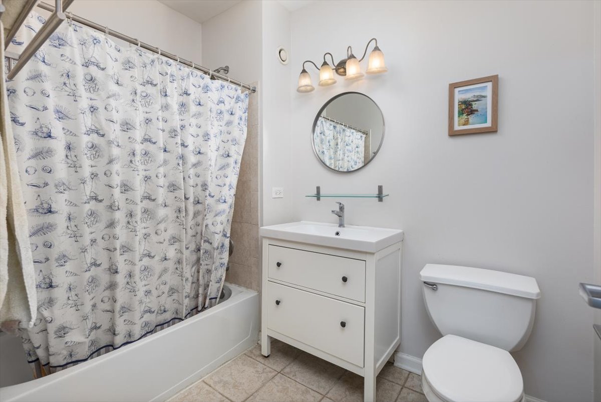 125 S Jefferson Street 2308 Property Photo 12