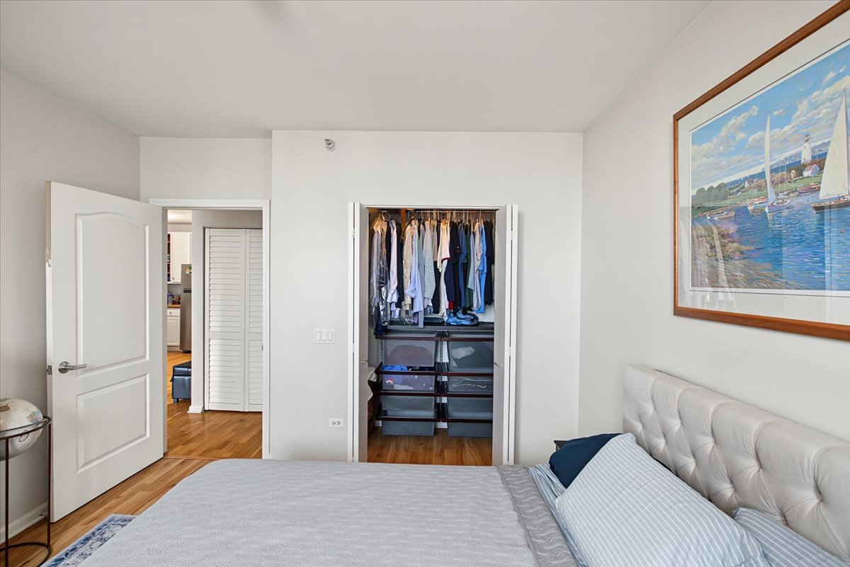 125 S Jefferson Street 2308 Property Photo 16
