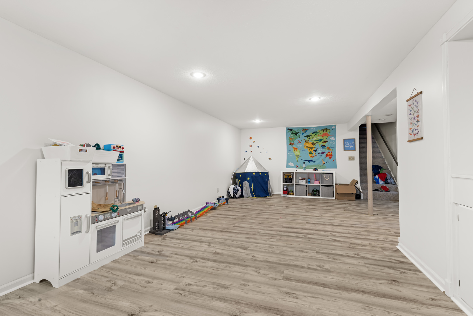 6037 Banbridge Drive Property Photo 16