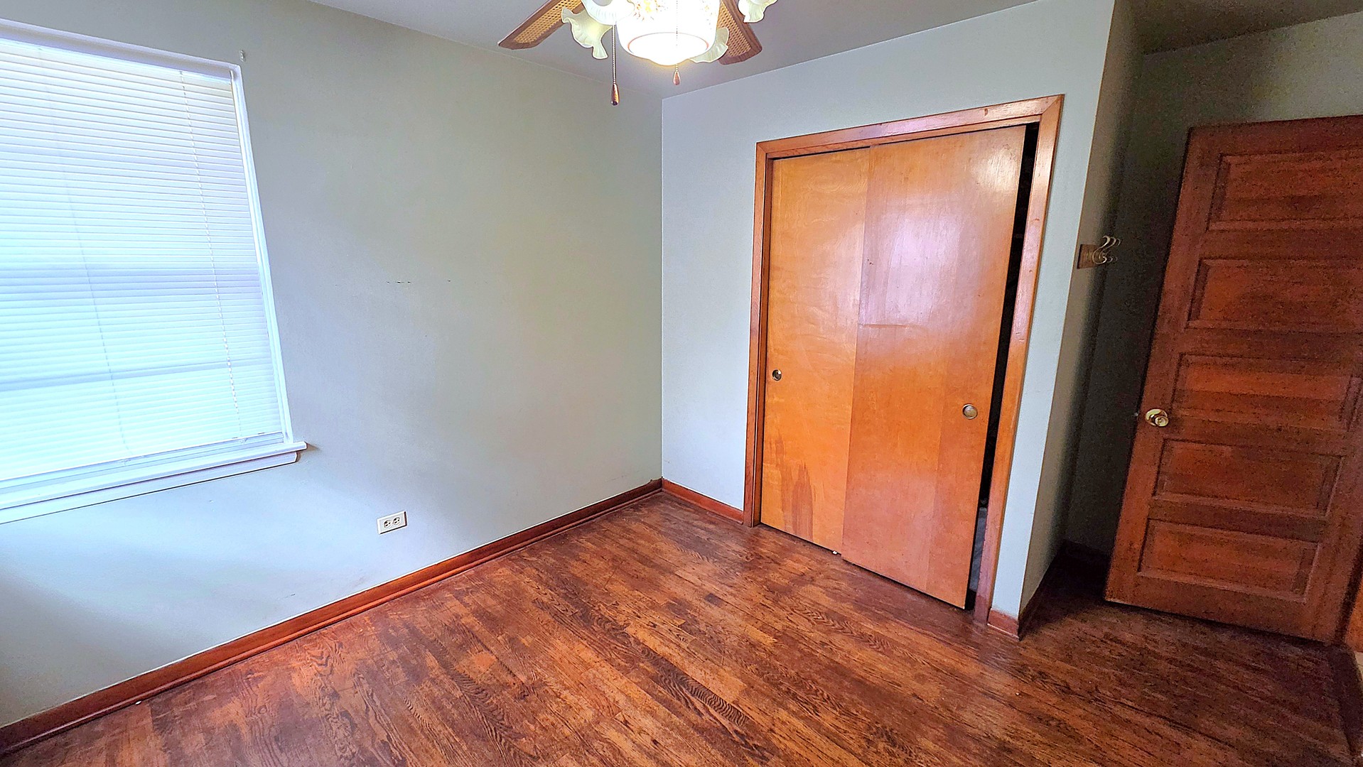 3517 Sarah Street Property Photo 10