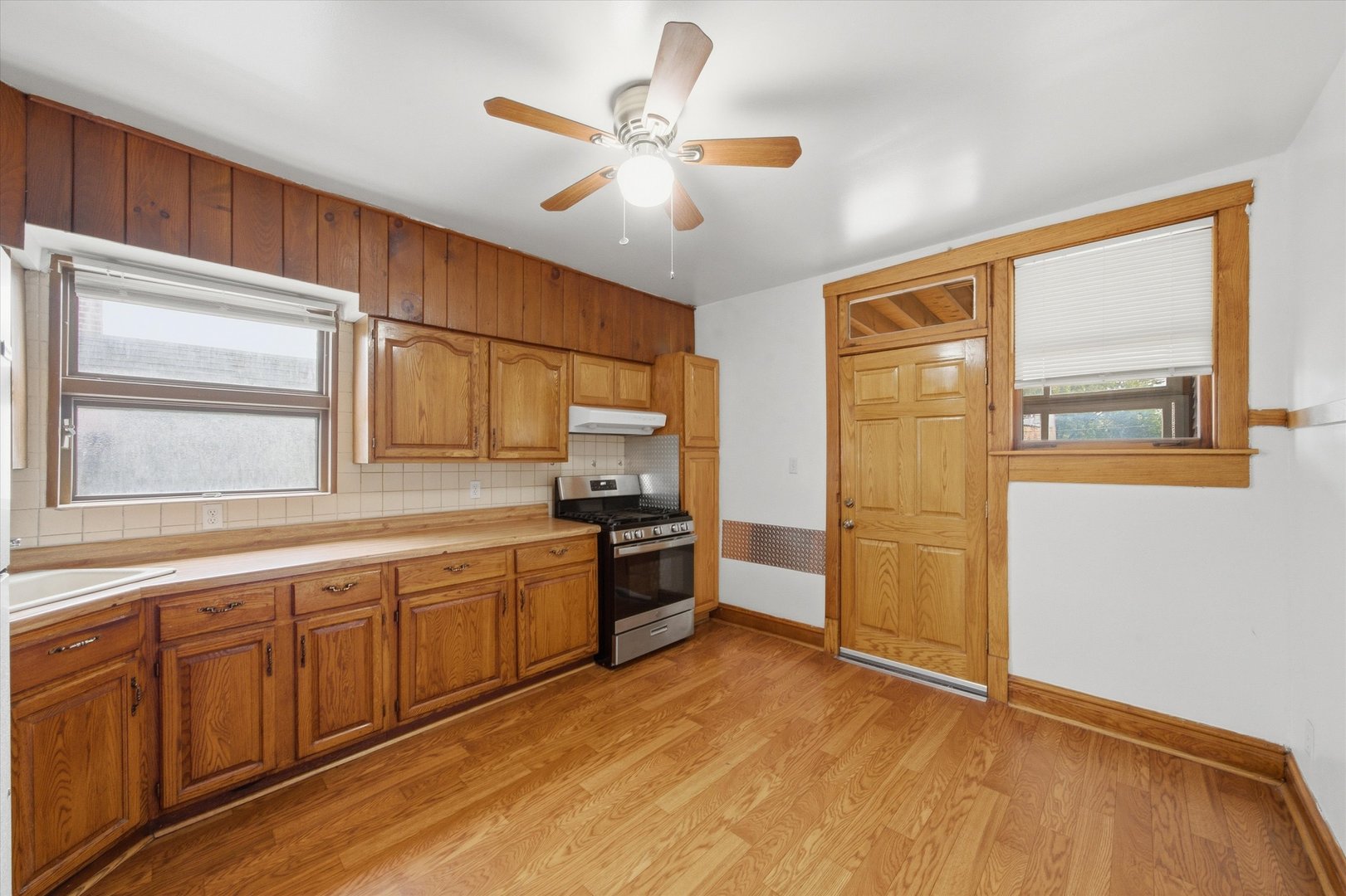 4055 W Nelson Street Property Photo 26