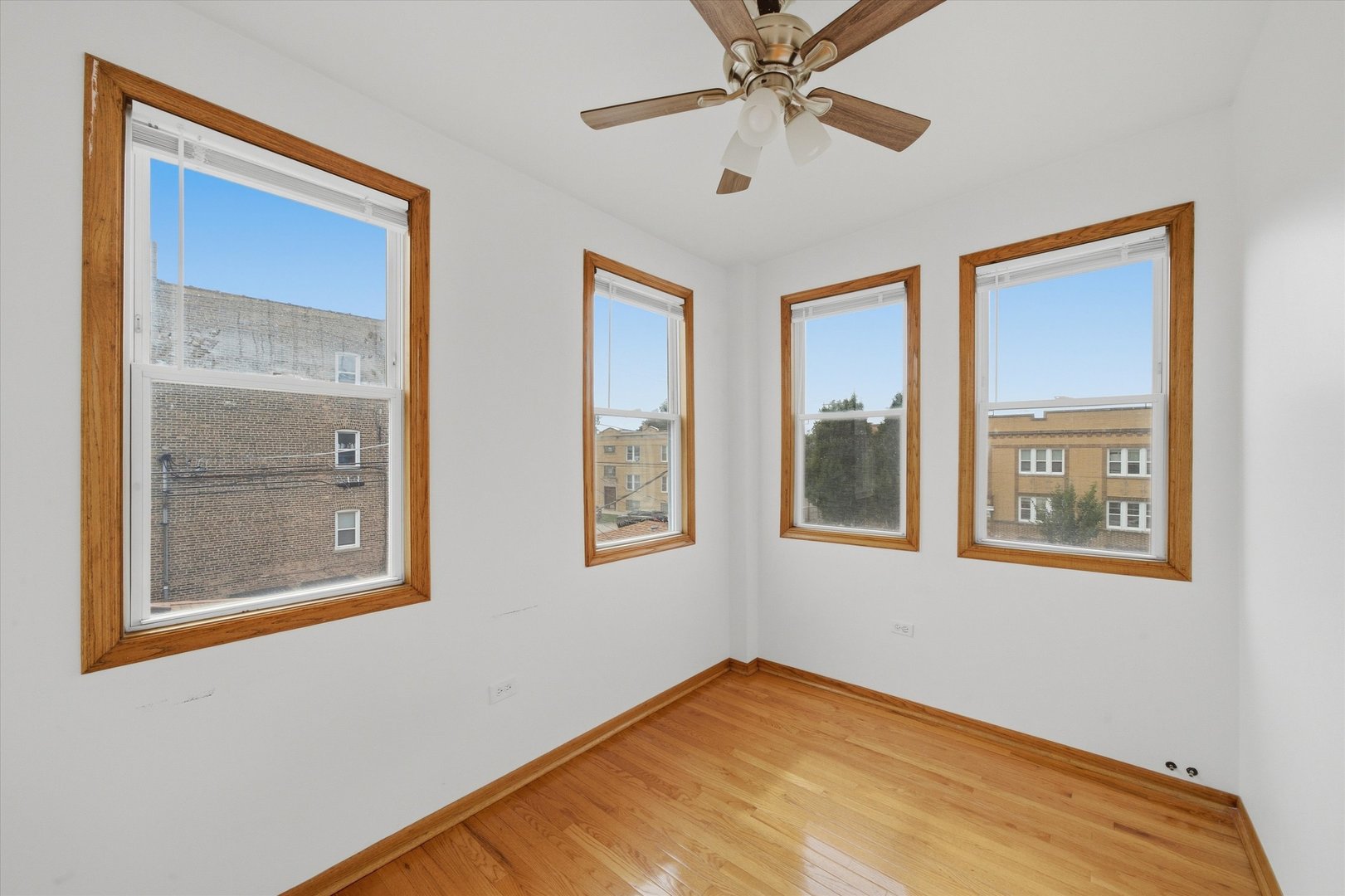 4055 W Nelson Street Property Photo 27