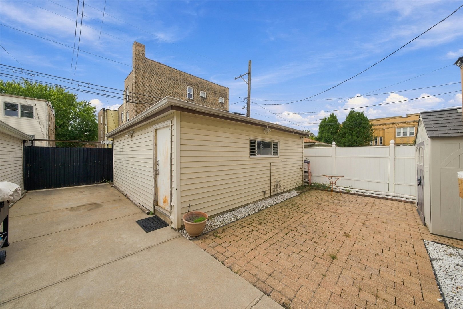 4055 W Nelson Street Property Photo 48