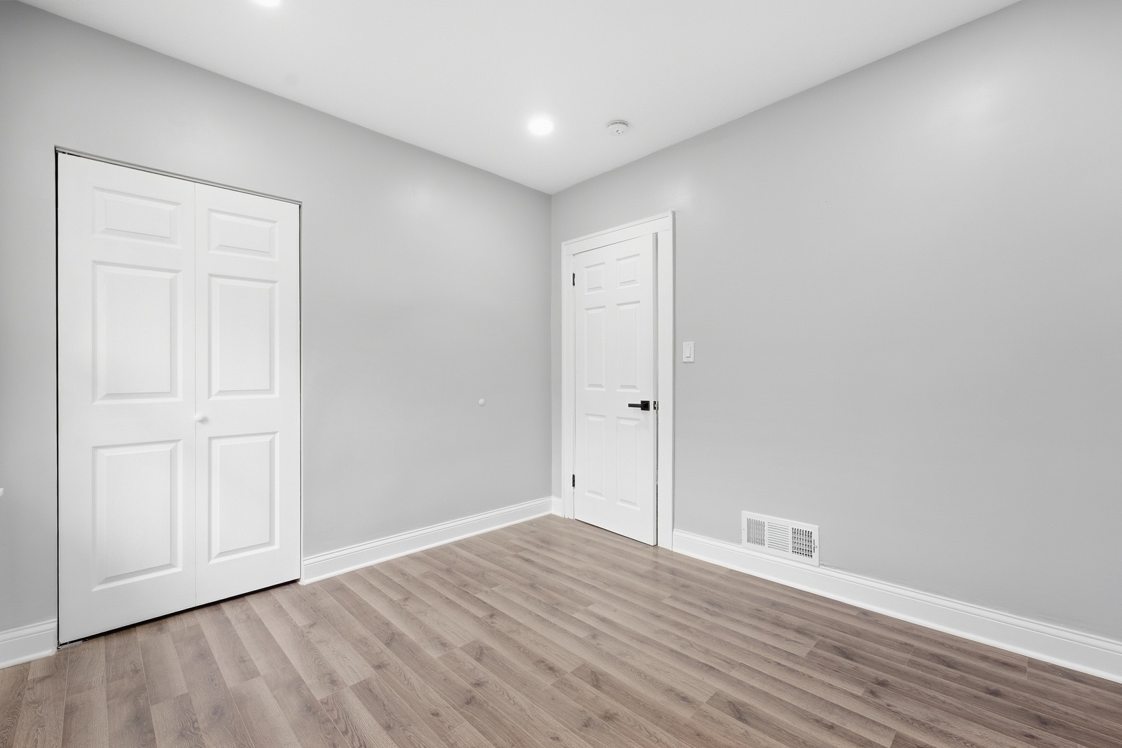 10607 S May Street Property Photo 15