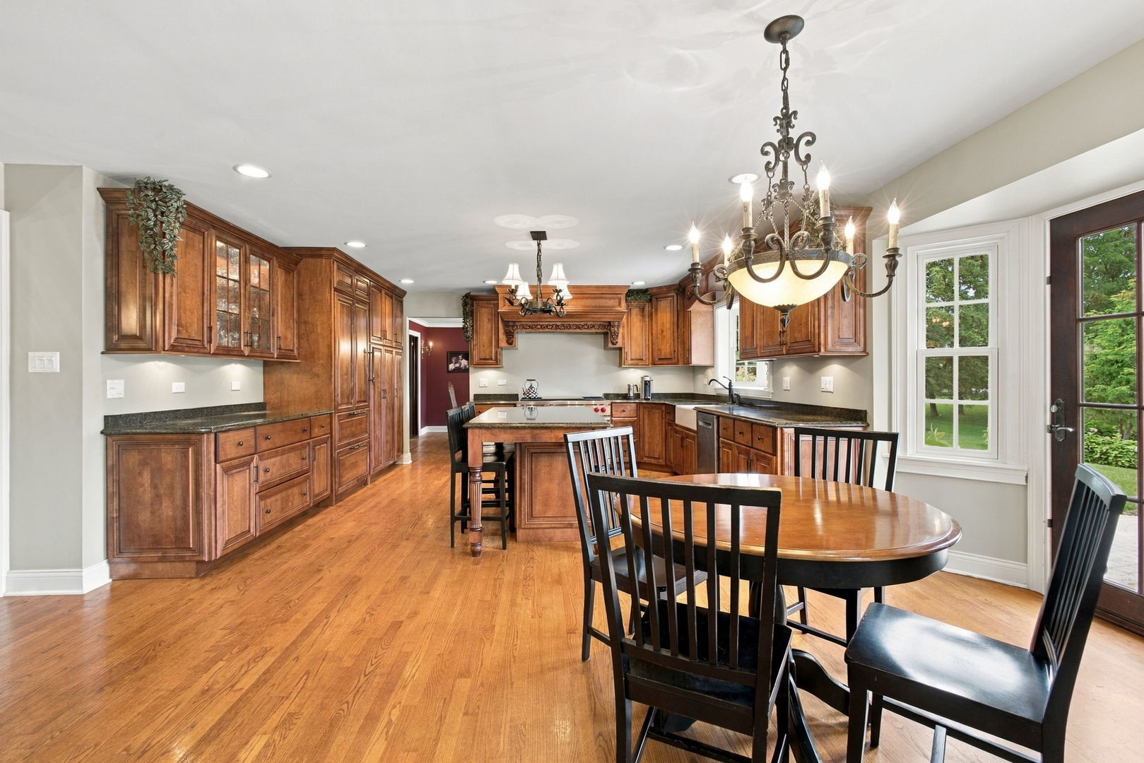10670 Palos West Drive Property Photo 15