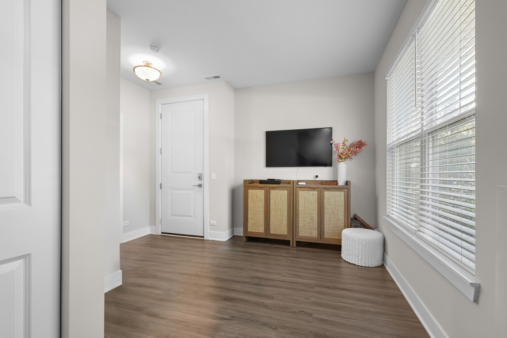 601 Broadway Street 601 Property Photo 5