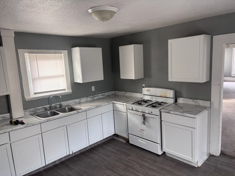 913 Vine Street Property Photo 6