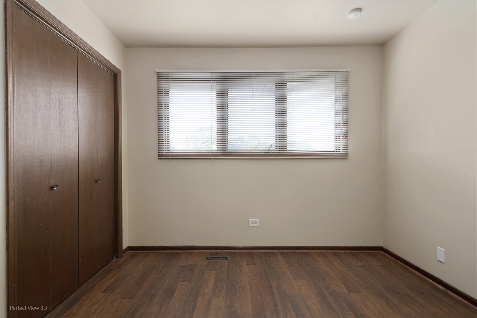 1922 E 173rd Place Property Photo 18