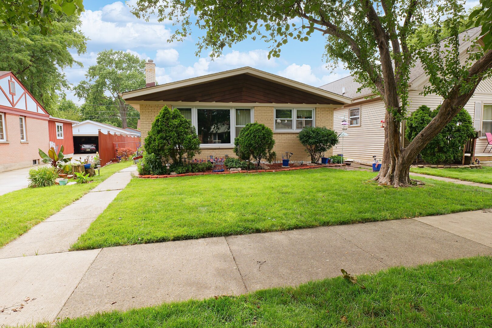 9734 Tulley Avenue Property Photo 1