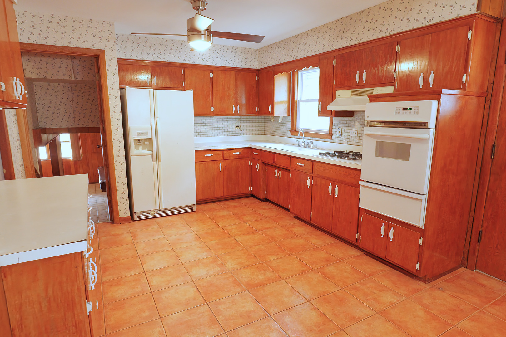 9734 Tulley Avenue Property Photo 3