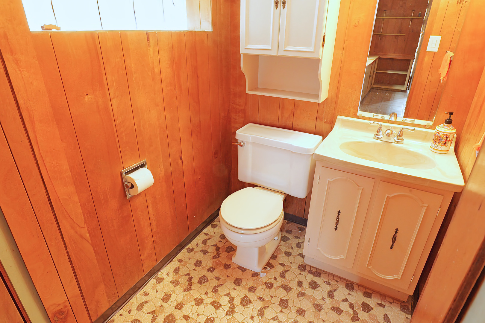 9734 Tulley Avenue Property Photo 10