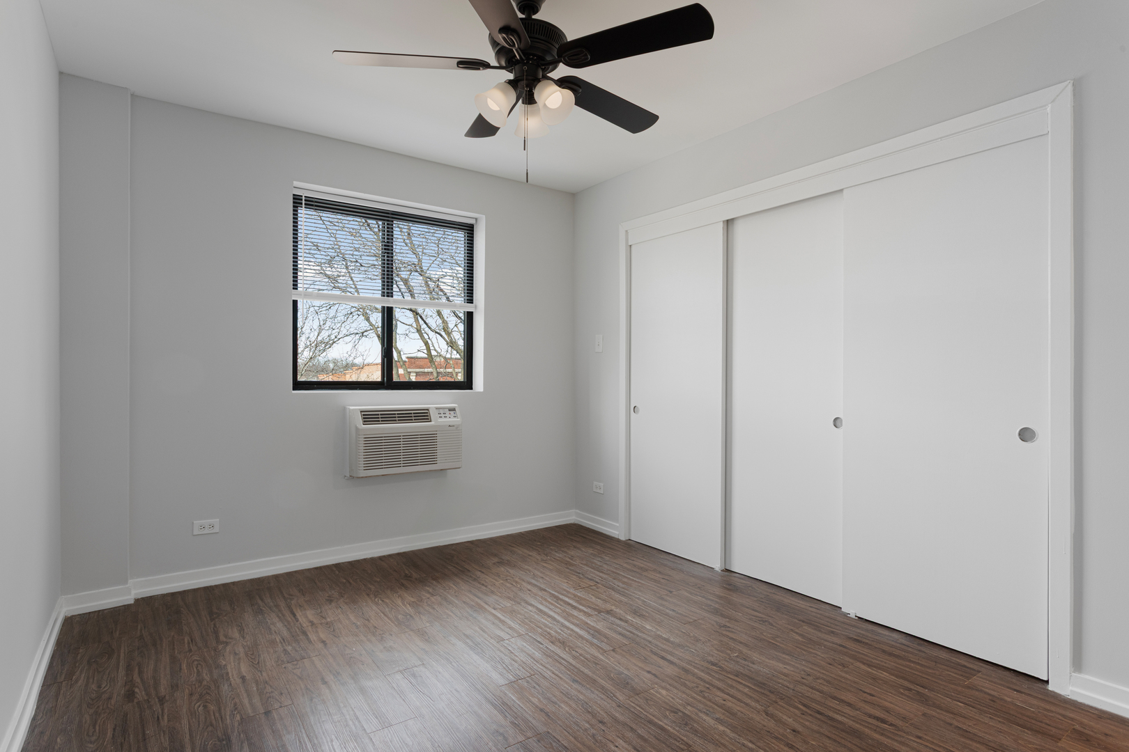 5411 N Winthrop Avenue 307 Property Photo 7